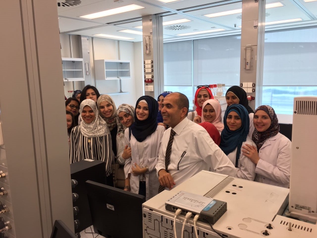 Pharmacy Students Visit Dubai Forensic Lab